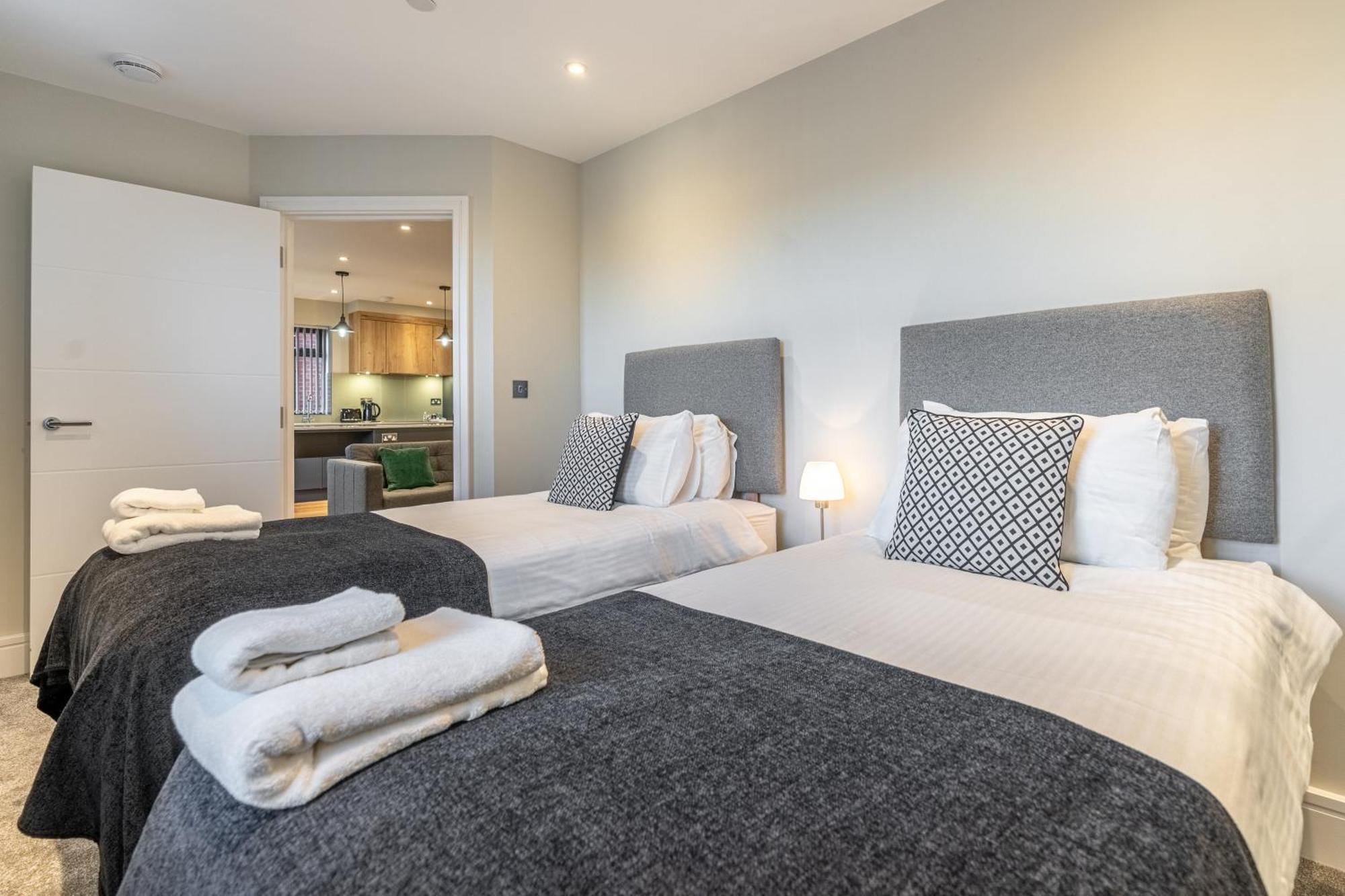 Bond House By Celador Apartments Reading Ngoại thất bức ảnh